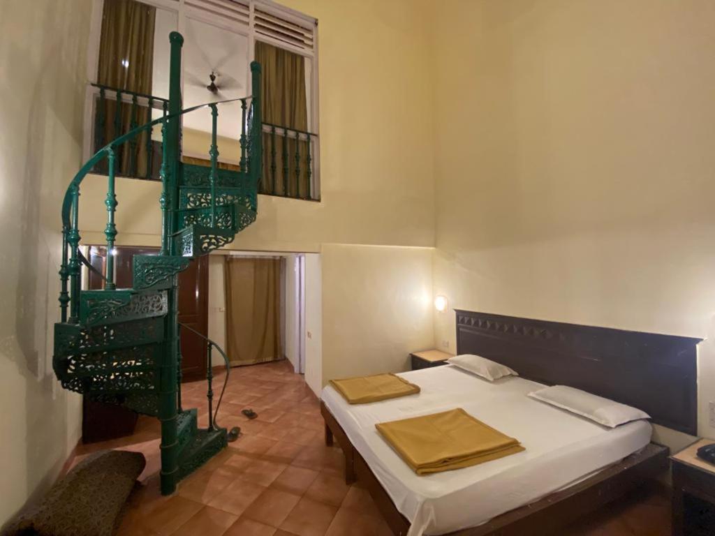 Anand Ritz Resort Matheran Dış mekan fotoğraf